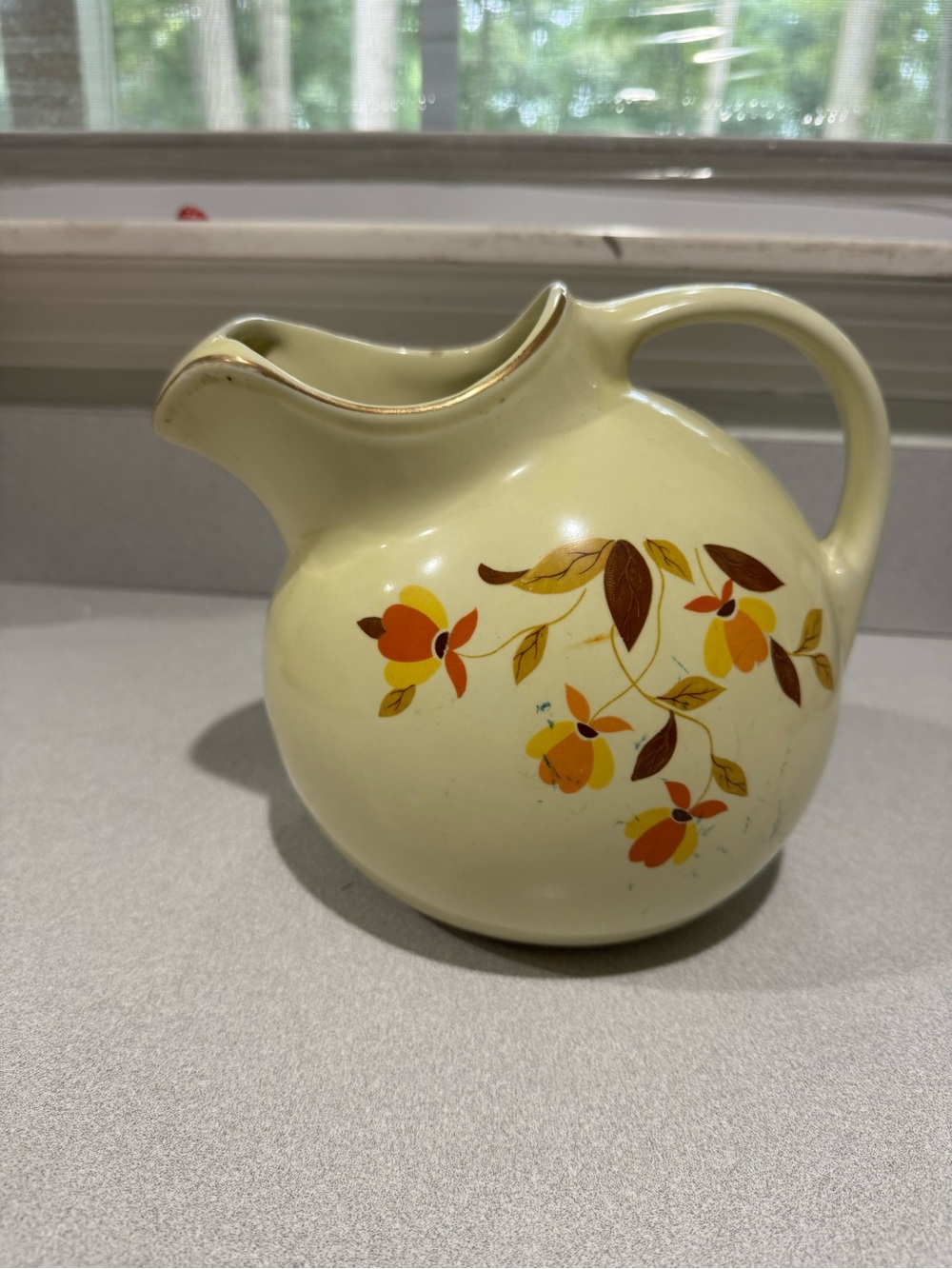 Hall’s Superior Quality Kitchenware ball pitcher in the Autumn Leaf pattern